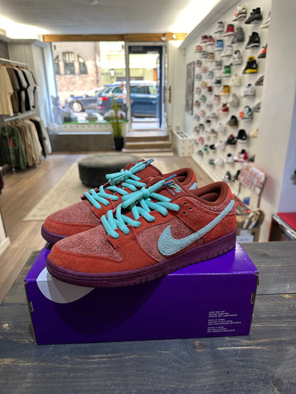 Nike SB Dunk Low Mystic Red Rosewood (Eu: 46)