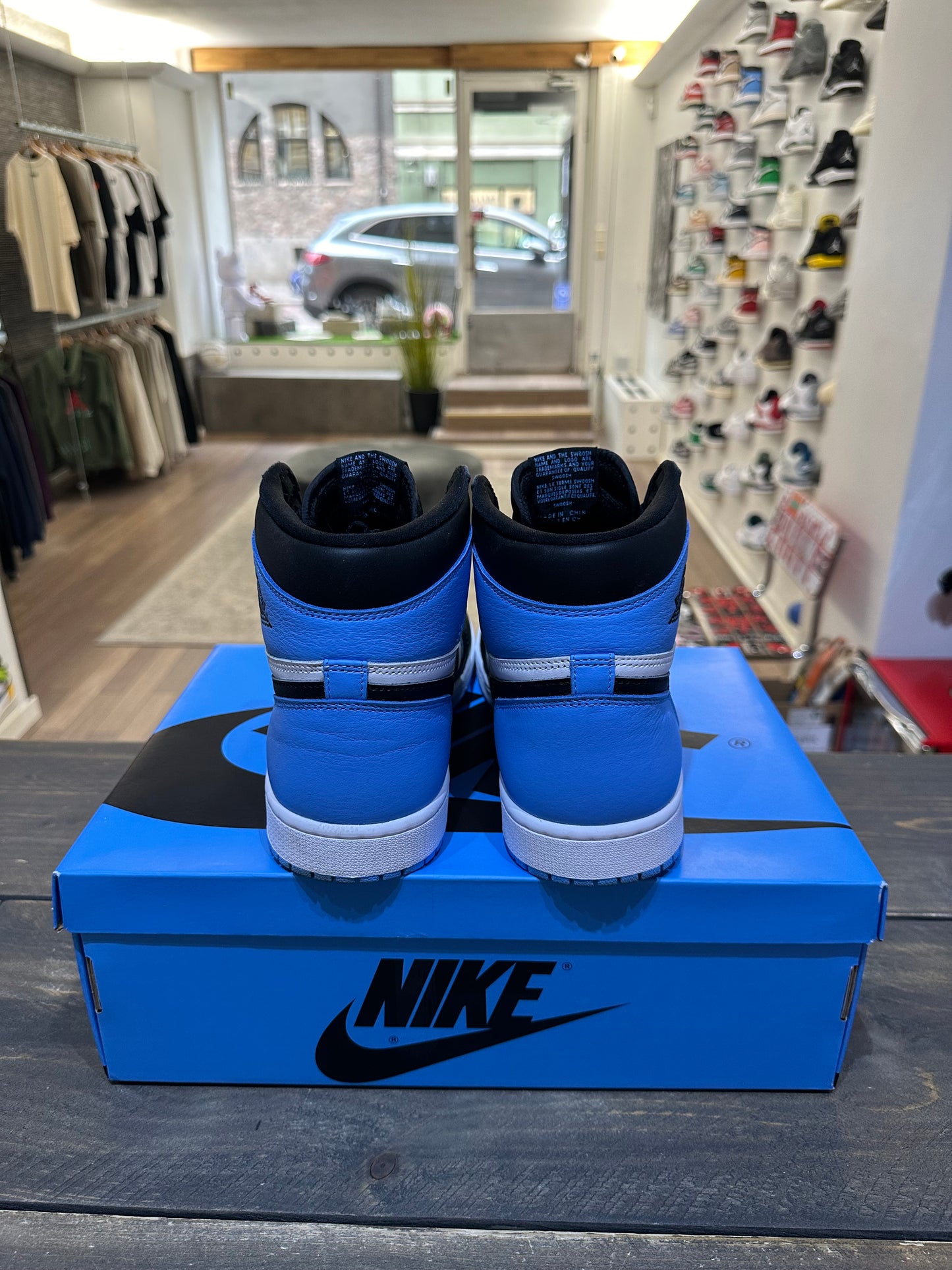 Jordan 1 Retro High OG UNC Toe (Eu: 45)