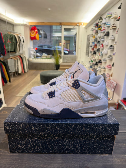 Jordan 4 Retro Midnight Navy (Eu:44)