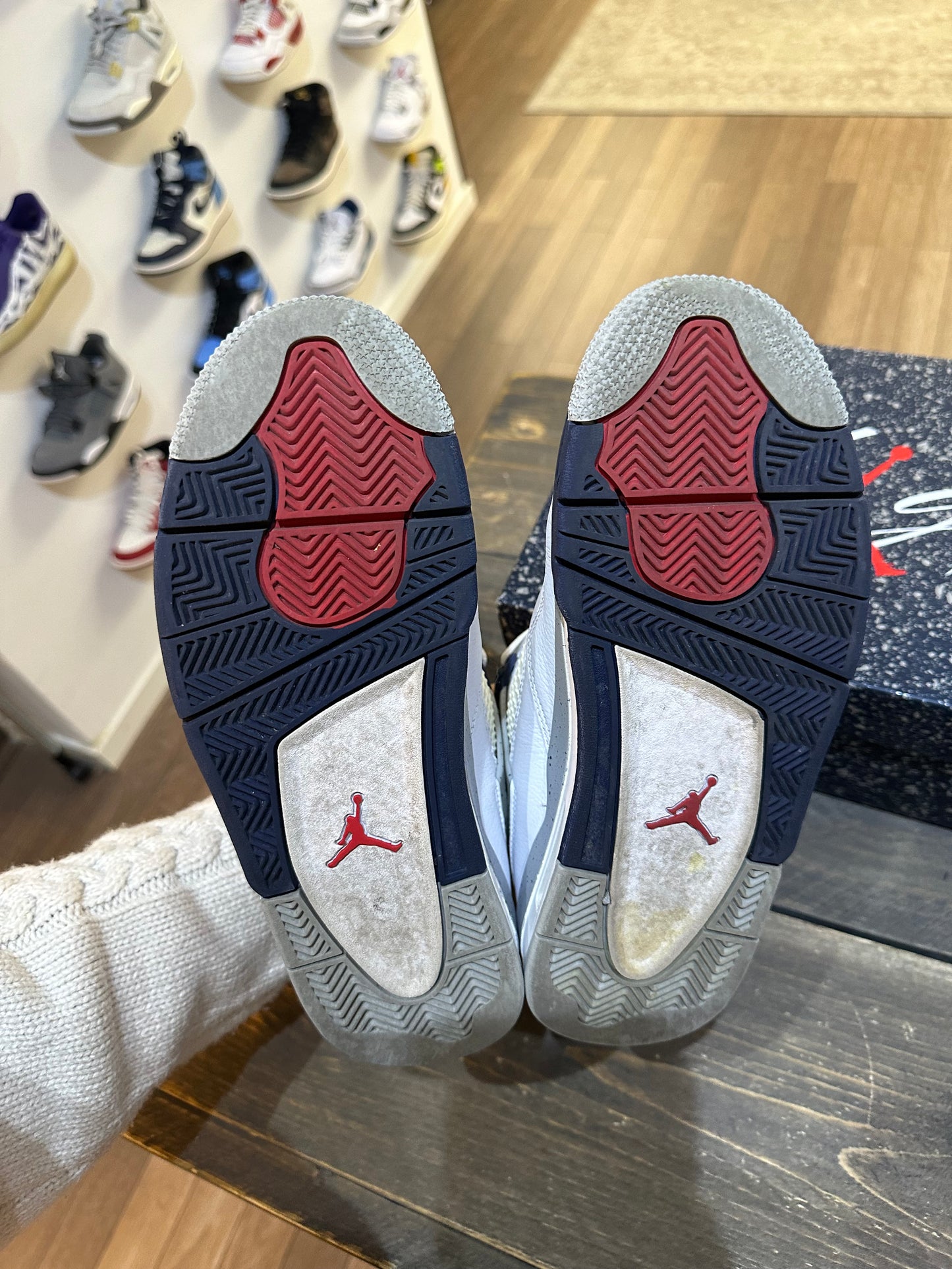 Jordan 4 Retro Midnight Navy (Eu:42)