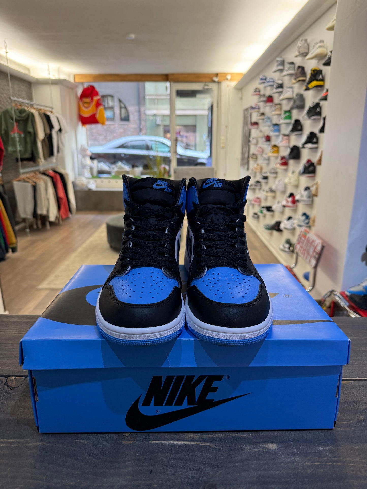 Jordan 1 Retro High OG UNC Toe (Eu: 46)