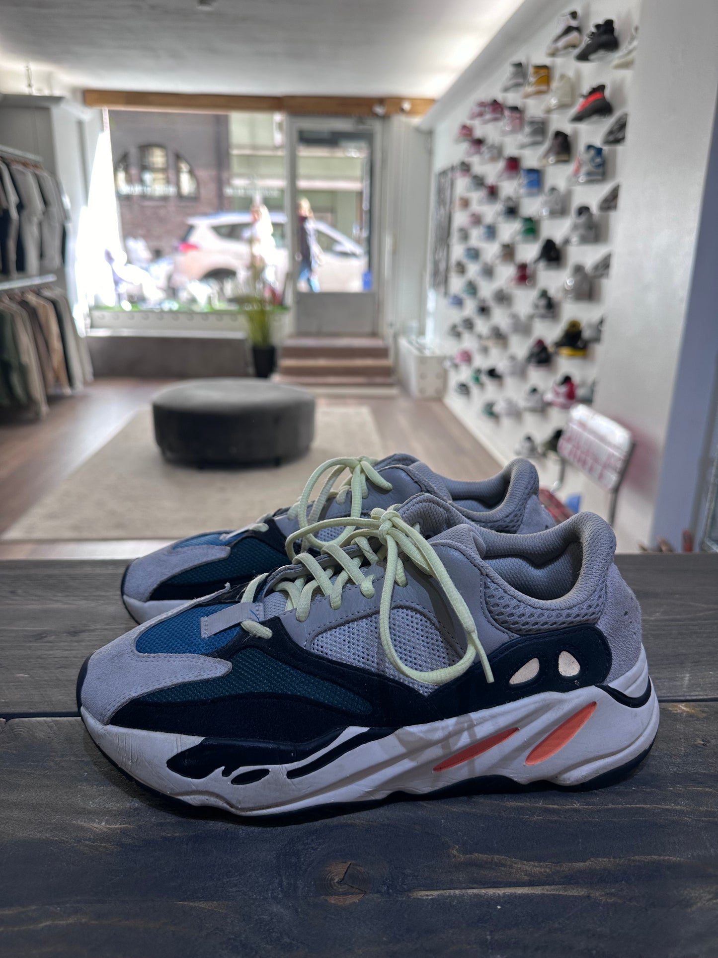 Yeezy Boost 700 Wave Runner (Eu: 41 1/3)