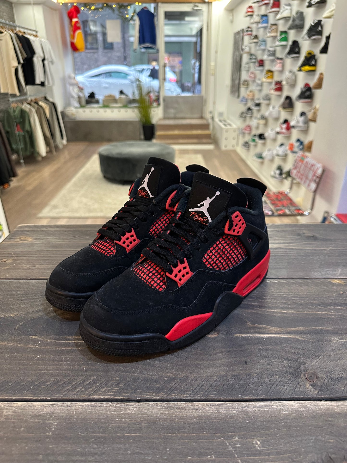 Jordan 4 Retro Red Thunder (Eu: 43)