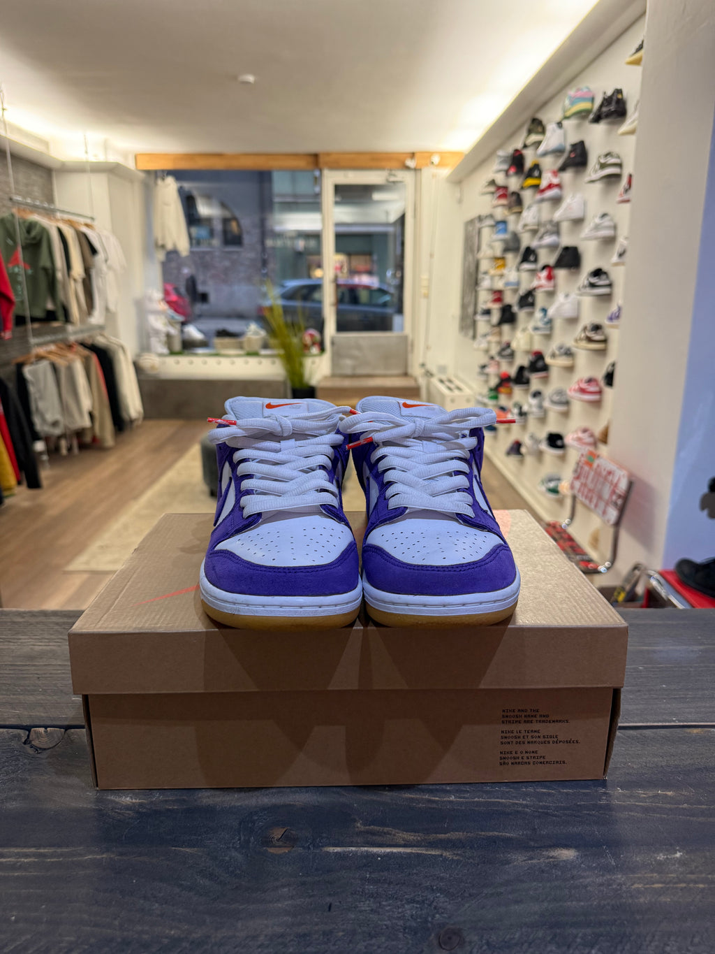 Nike SB Dunk Low Pro ISO Orange Label Court Purple (Eu: 43)