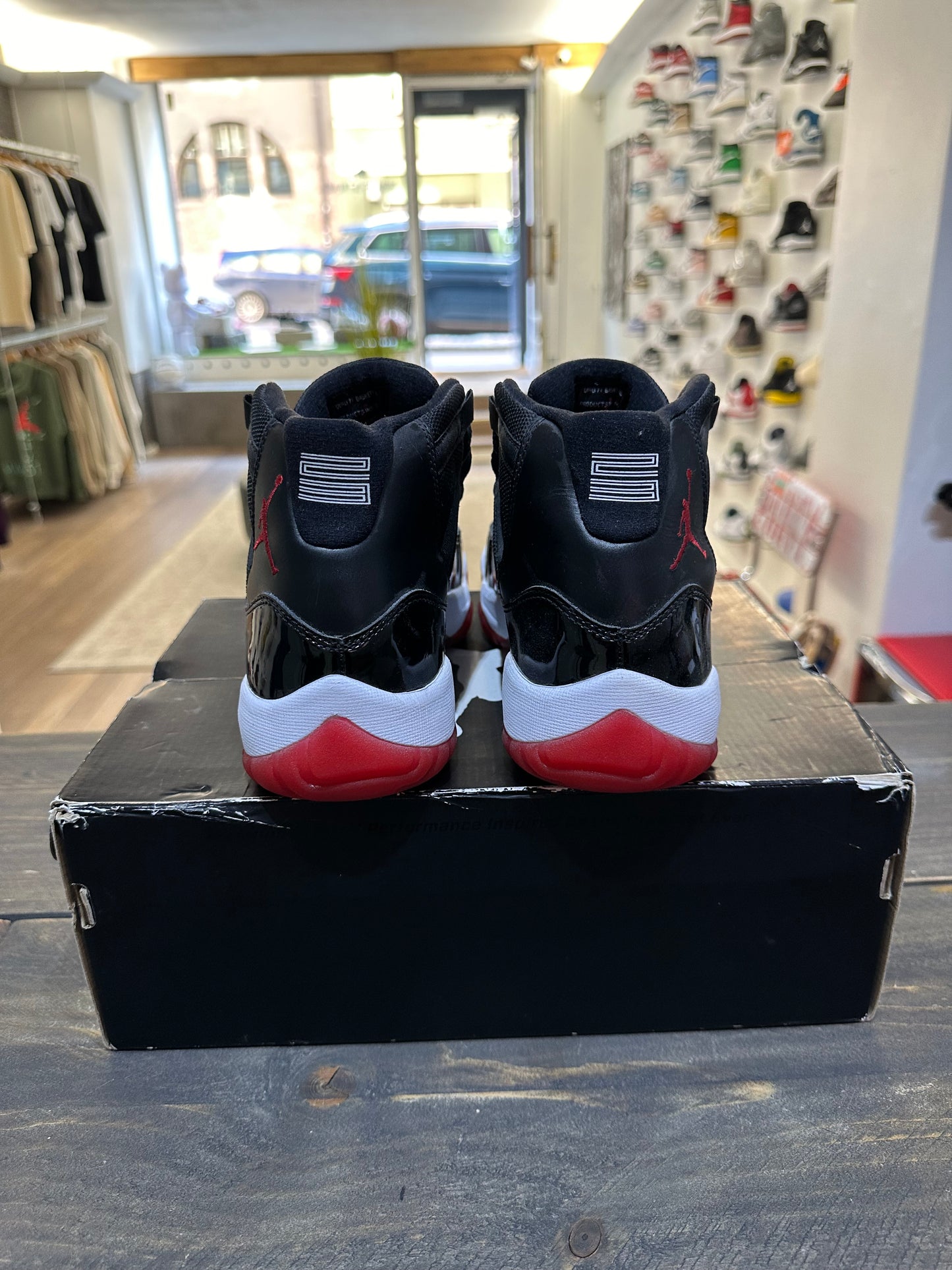 Jordan 11 Retro Playoff Bred (Eu:41)