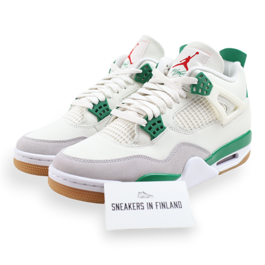 Jordan 4 Retro SB Pine Green