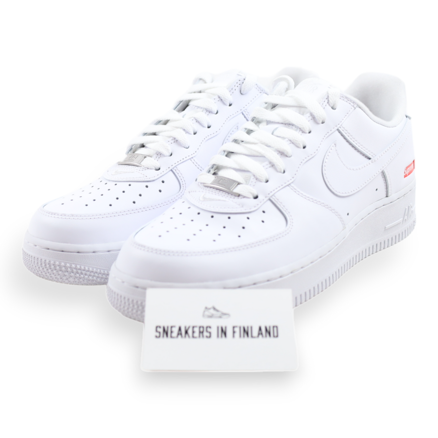 Nike Air Force 1 Low Supreme White